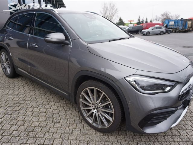 Mercedes GLA